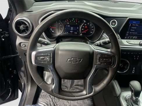 Used 2022 Chevrolet Blazer LT image 11