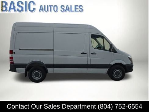 Used 2017 Freightliner Sprinter 2500 image 7