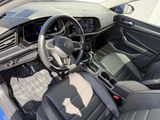 Used 2024 Volkswagen Jetta SE image 2