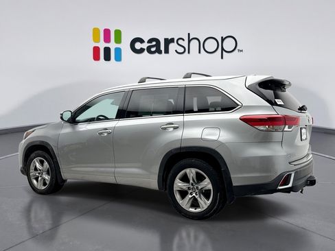 Used 2018 Toyota Highlander Limited image 3