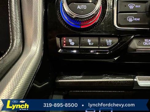Used 2022 GMC Yukon Denali w/ Denali Premium Package AWD/4WD image 15