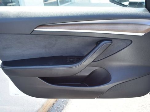 Used 2022 Tesla Model 3 RWD image 18