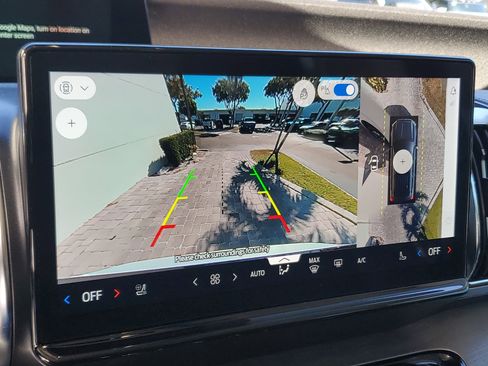 Used 2025 Ford Expedition Platinum w/ Driver's Package image 30