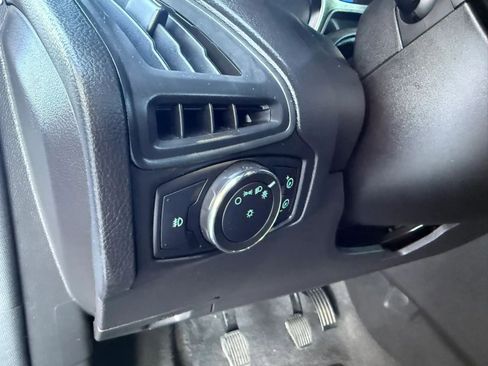 Used 2012 Ford Focus SE FWD image 36