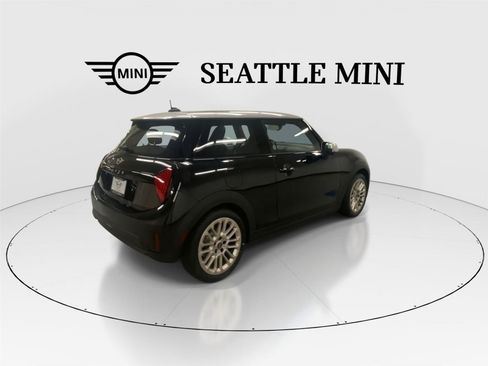 New 2026 MINI Cooper 2-Door Hardtop FWD image 11