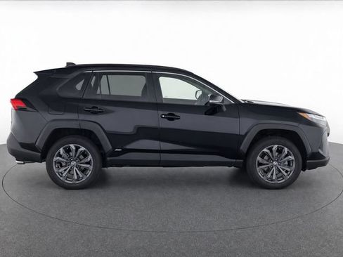 Used 2025 Toyota RAV4 XLE Premium w/ Weather Package AWD/4WD image 8