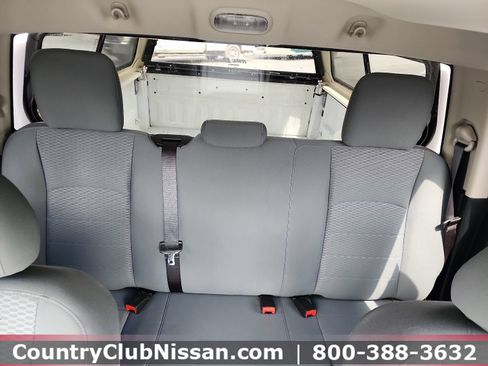 Used 2018 RAM 1500 Express AWD/4WD image 22