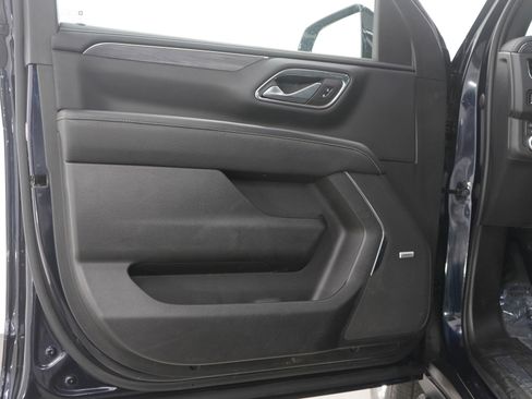 Used 2023 GMC Yukon XL SLT image 22