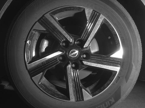 Used 2025 Nissan Sentra SV image 12