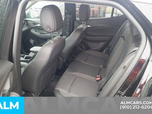 Used 2023 Buick Encore GX Select w/ Sport Touring Package image 18