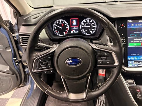 Certified 2025 Subaru Outback Premium AWD/4WD image 13