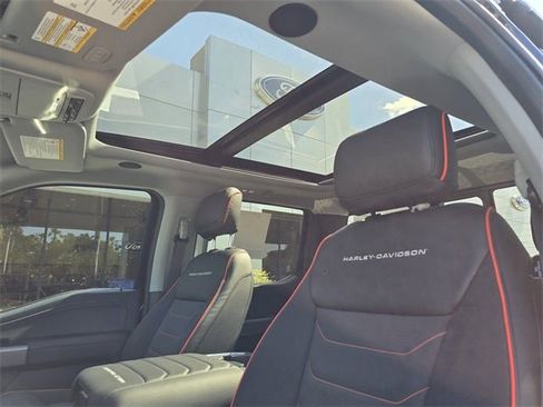 New 2026 Ford F250 Lariat w/ Black Appearance Package image 45