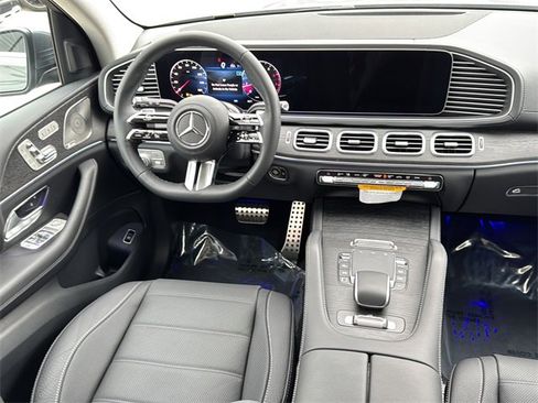 New 2026 Mercedes-Benz GLS 450 4MATIC image 11
