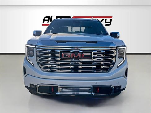 Used 2022 GMC Sierra 1500 Denali image 2