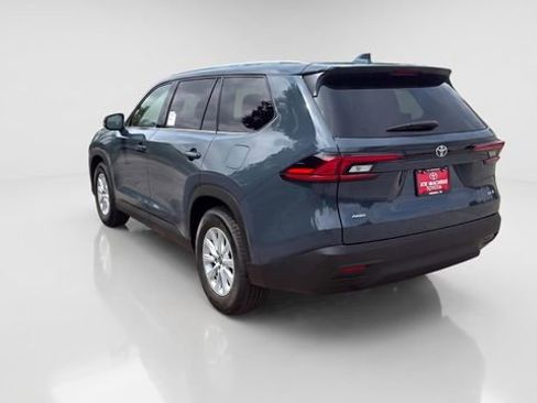 Used 2026 Toyota Grand Highlander AWD image 3