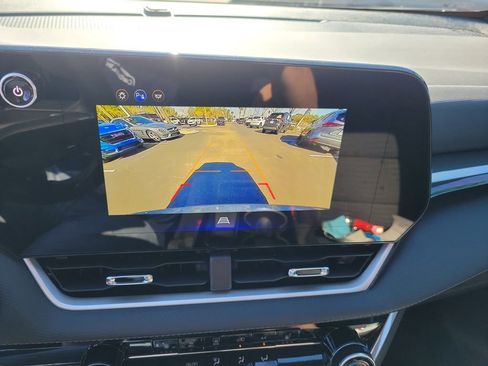 Used 2026 Chevrolet Equinox LT image 34