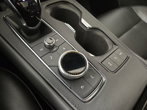 Used 2022 Cadillac XT4 Sport image 29