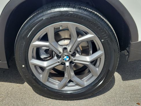 Used 2024 BMW X3 sDrive30i w/ Convenience Package RWD image 9
