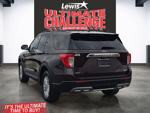 Used 2023 Ford Explorer XLT w/ Equipment Group 202A image 3