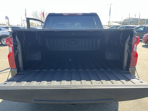 Used 2022 Chevrolet Silverado 1500 Custom image 23