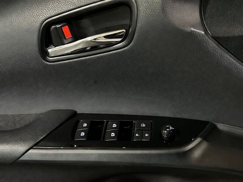 Used 2017 Toyota Prius Prime Plus w/ Carpet Mat Package FWD image 13