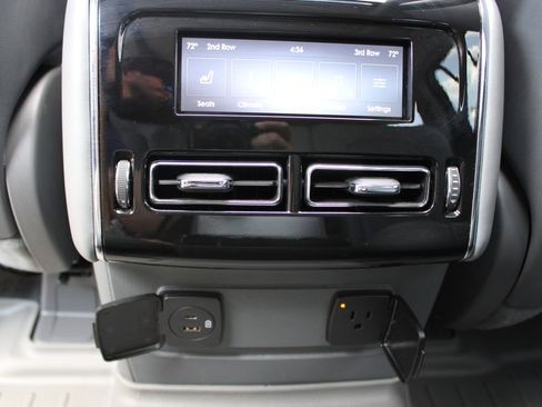 Used 2021 Lincoln Aviator Reserve w/ Equipment Group 201A image 21