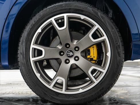 Used 2022 Maserati Levante GT image 11