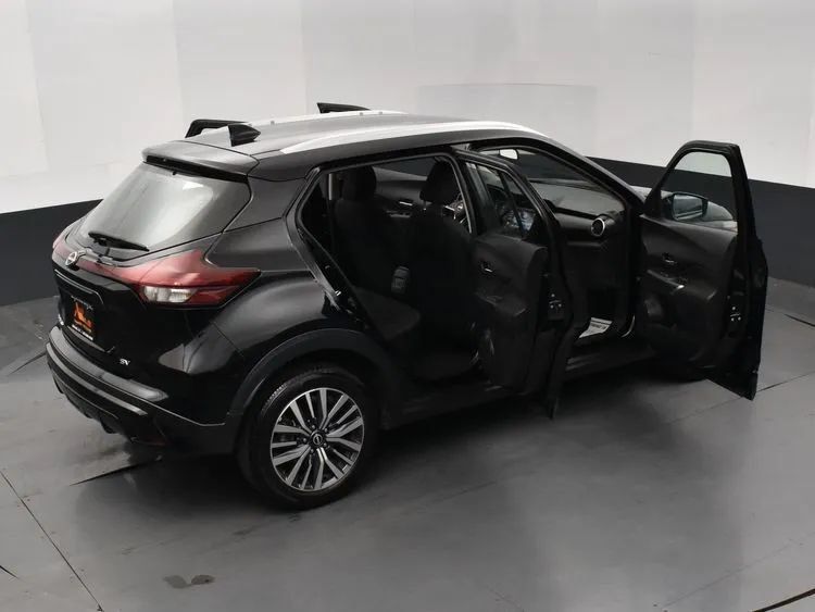 Used 2024 Nissan Kicks SV FWD image 6