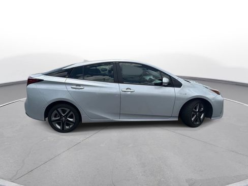 Certified 2022 Toyota Prius Limited FWD image 5