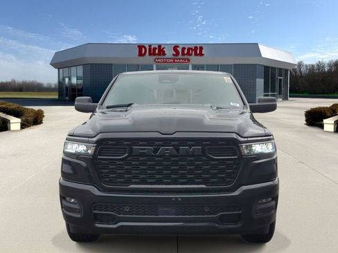 New 2026 RAM 1500 Express AWD/4WD image 3