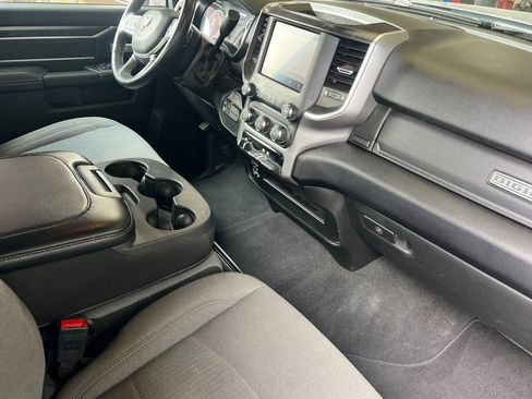 Used 2024 RAM 2500 Big Horn AWD/4WD image 15