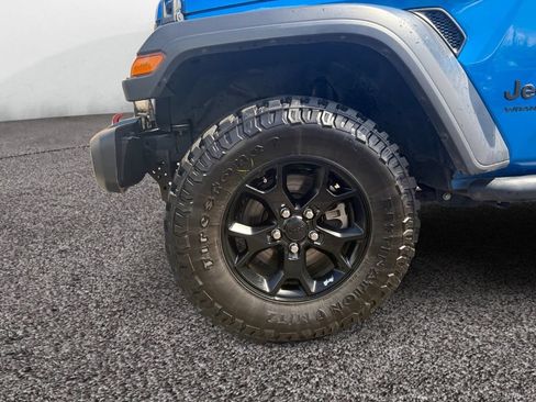 Used 2021 Jeep Wrangler Sport AWD/4WD image 9