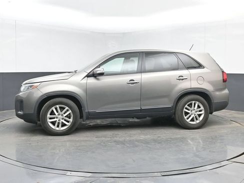Used 2015 Kia Sorento LX FWD image 6