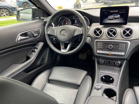 Used 2020 Mercedes-Benz GLA 250 4MATIC image 15