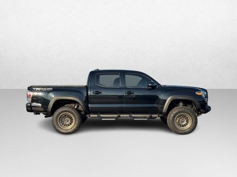 Used 2020 Toyota Tacoma TRD Off-Road w/ TRD Premium Off Road Package image 2