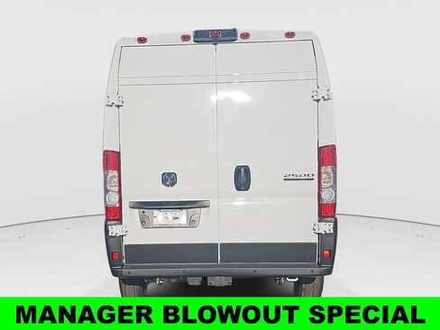 New 2026 RAM ProMaster 2500 w/ Convenience Group FWD image 4
