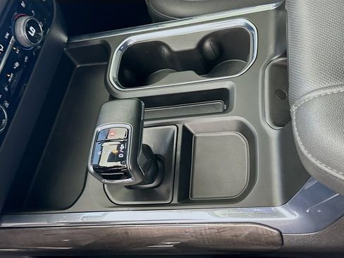 Used 2024 Chevrolet Silverado 1500 LTZ AWD/4WD image 17