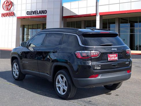 Used 2024 Jeep Compass Latitude image 7