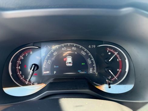 Used 2025 Toyota RAV4 XLE Premium FWD image 17