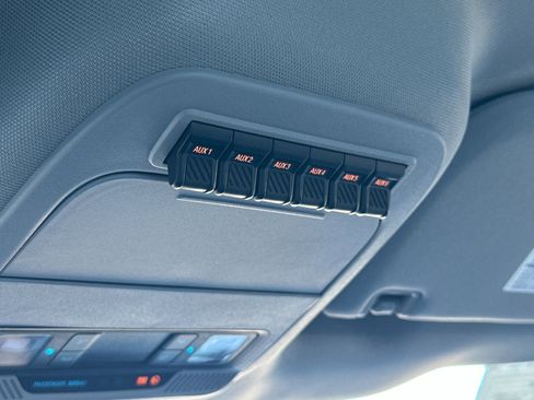 Used 2024 Ford F550 2WD Regular Cab Super Duty w/ XL Chrome Package image 30