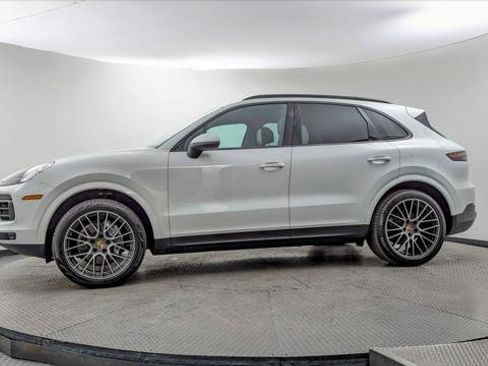 Used 2019 Porsche Cayenne image 3