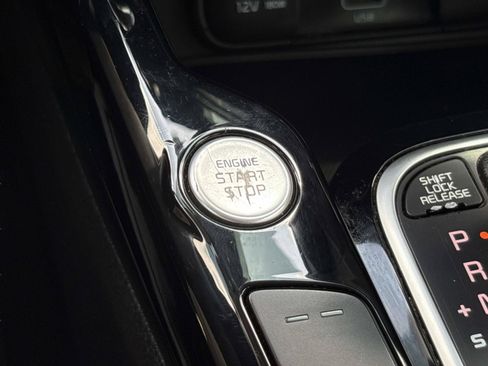 Used 2021 Kia Soul Turbo FWD image 33