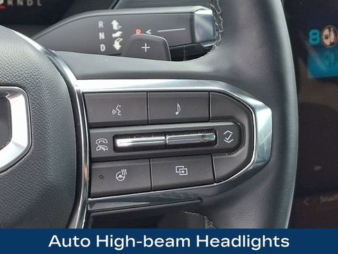 Used 2026 GMC Acadia Elevation w/ Elevation Premium Package AWD/4WD image 8