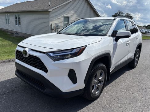 Certified 2024 Toyota RAV4 XLE AWD/4WD image 8