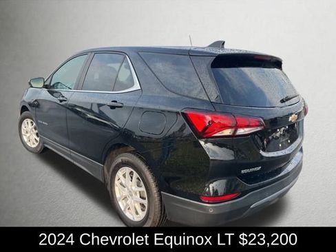 Used 2024 Chevrolet Equinox LT image 3