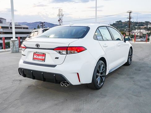New 2026 Toyota Corolla SE FWD image 7