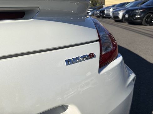 Used 2016 Nissan 370Z NISMO RWD image 7