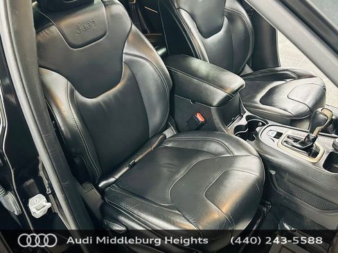 Used 2015 Jeep Cherokee Limited image 26