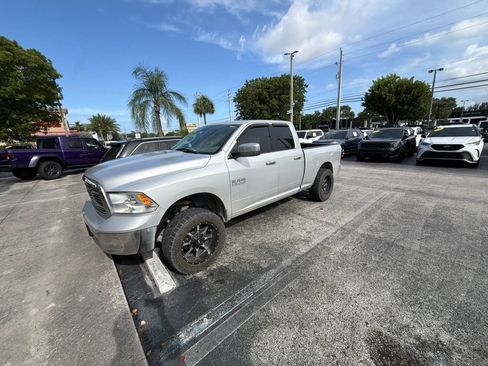 Used 2018 RAM 1500 Classic SLT AWD/4WD image 7