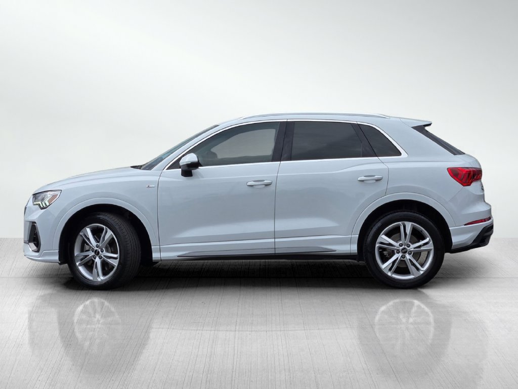 Used 2023 Audi Q3 2.0T Premium Plus w/ Premium Plus Package AWD/4WD image 7